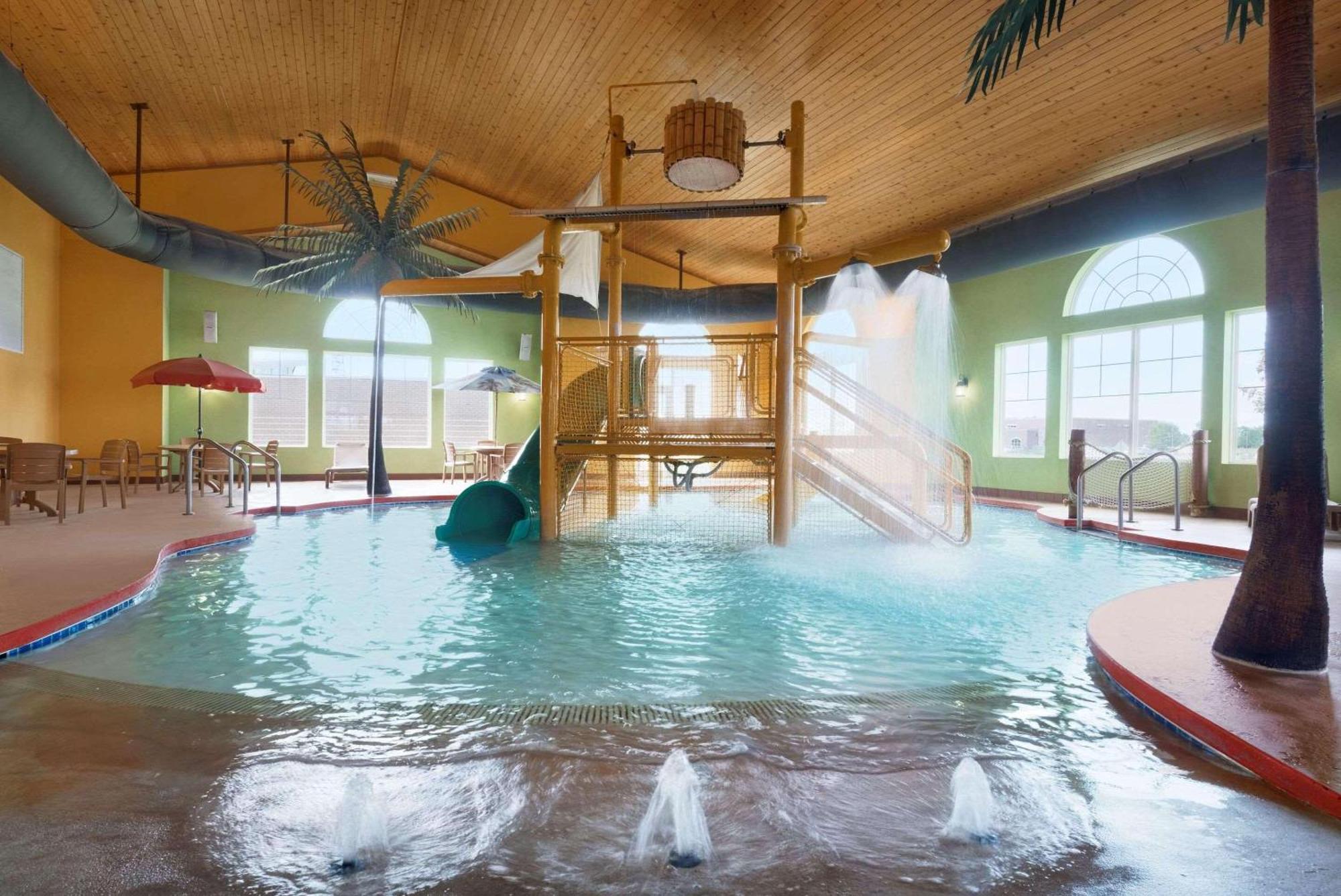 Country Inn & Suites By Radisson, Appleton North, Wi Little Chute Bagian luar foto